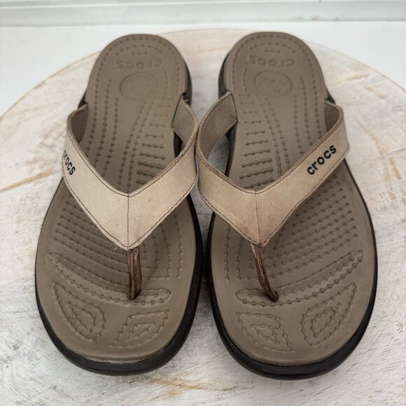 Crocs Women's Capri IV Sandal Mushroom/Espresso Brown Thong Size 9 - Picture 3 of 7